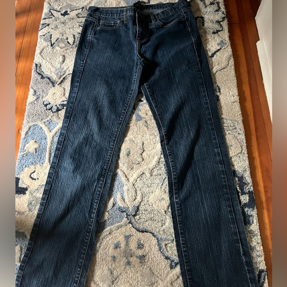 Calvin Klein Woman’s Straight Leg Jeans. sz 8.